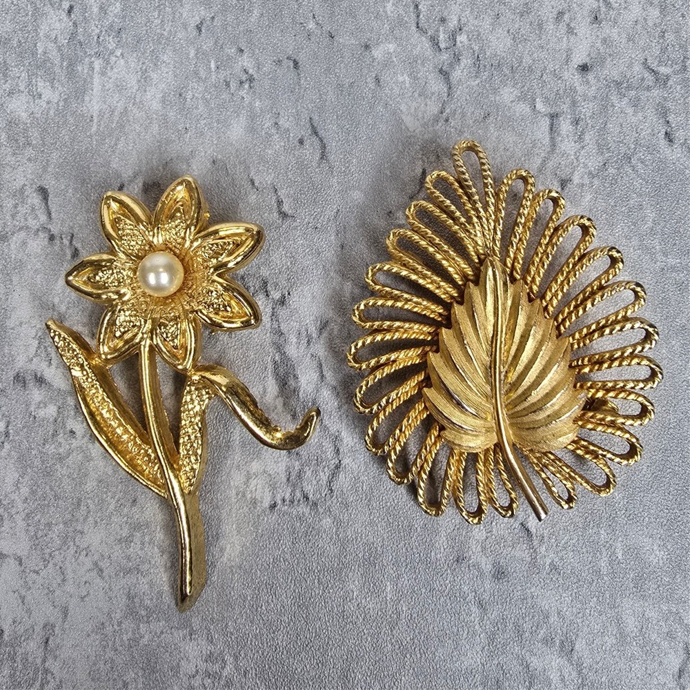 Vintage Gold Tone Brooch Lot Floral Pearl & Leaf Swirl Statement Pins Retro